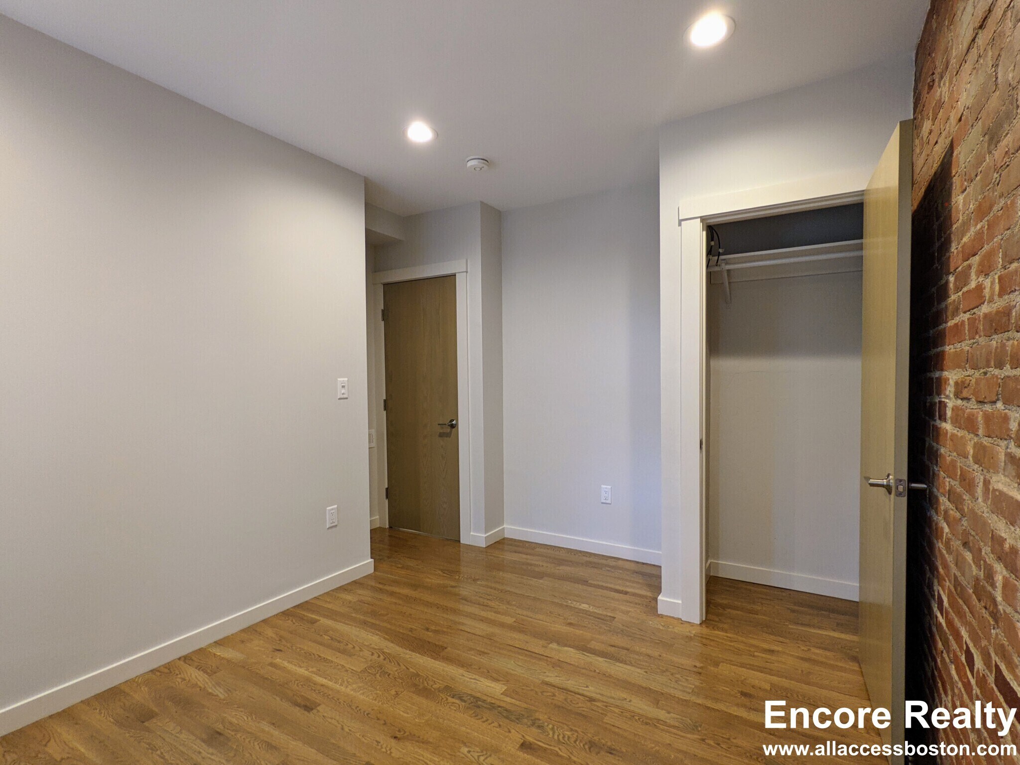 Building Photo - 2 Belvidere Pl