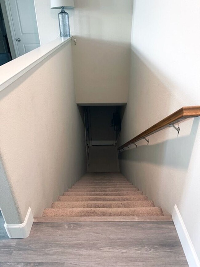 Building Photo - Modern 2 bed / 2 bath - Coming Soon! Available 3/15/2026!