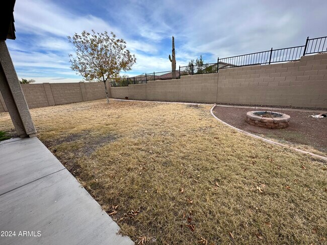 Building Photo - 14939 S 180th Ave