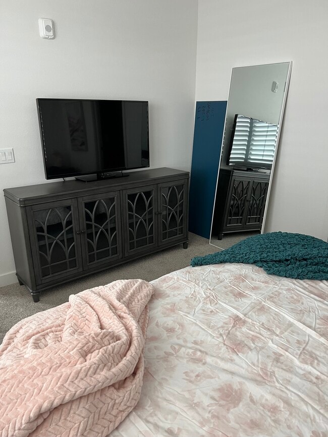 Building Photo - 2511 W Queen Creek Rd