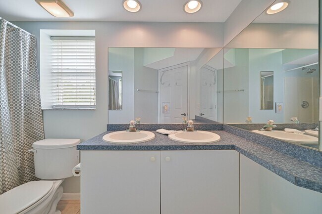 Building Photo - 22741 Sandy Bay Dr