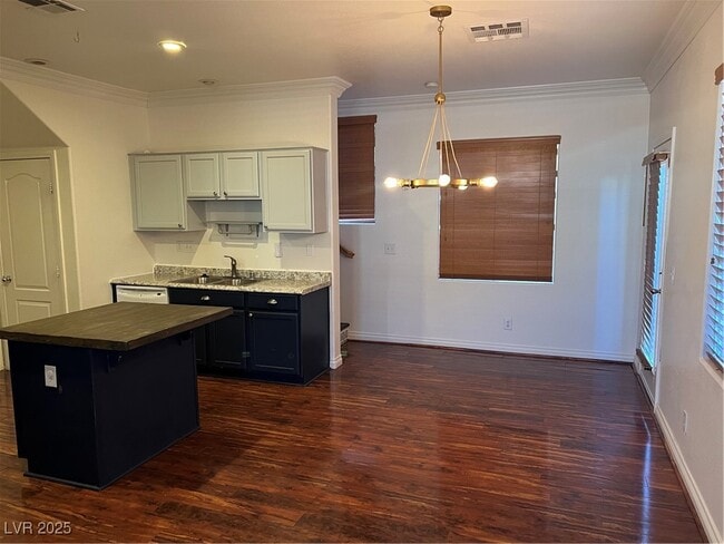 Building Photo - 5958 Rampolla Dr