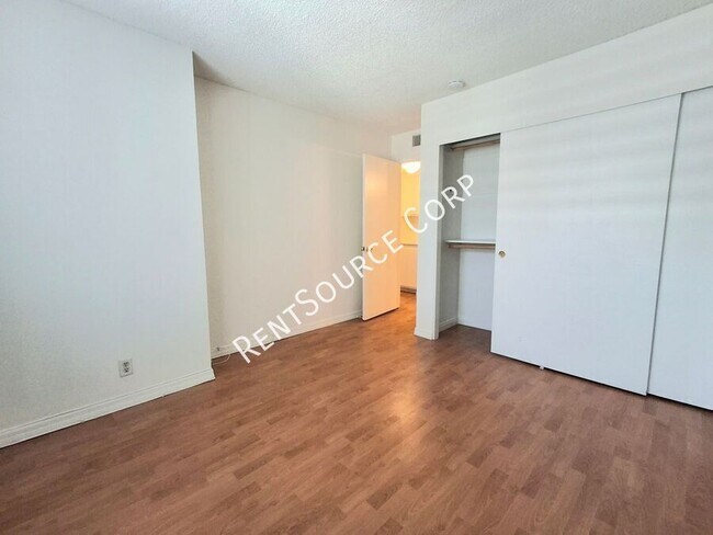 Building Photo - 20345 Rue Crevier