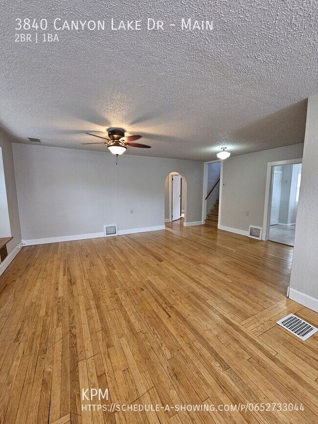 Building Photo - 3840 Canyon Lake Dr