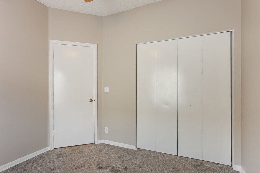 Building Photo - 1298 SW 44th Terrace