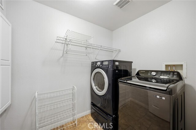 Building Photo - 12422 Benton Dr