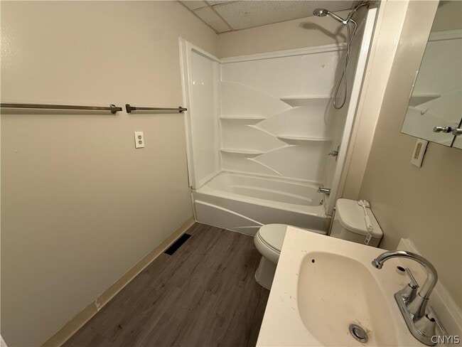 Building Photo - 367 Furman St