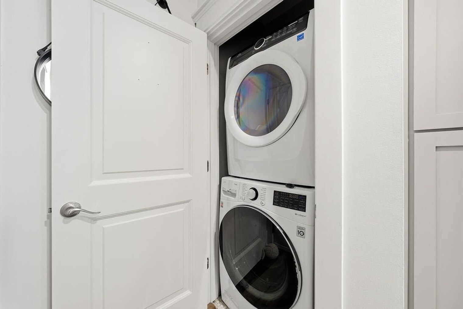 Building Photo - 122 Georgetown Ave