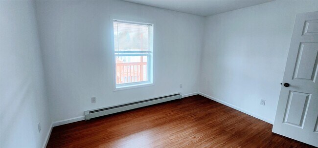 Building Photo - 115 Cortlandt St