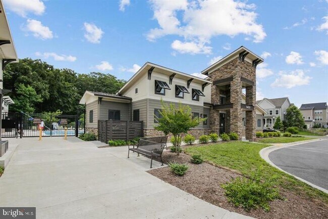 Building Photo - 8482 Hedwig Ln