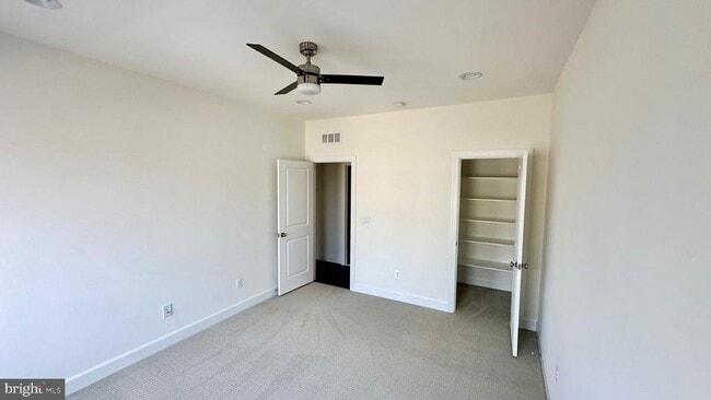 Building Photo - 20265 Oak Bluff Dr