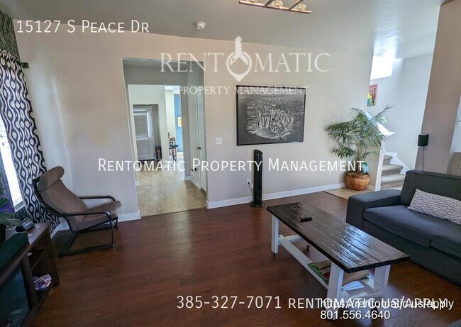 Building Photo - 15127 Peace Dr