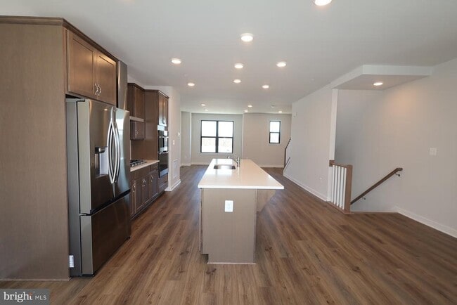 Building Photo - 5014 Henry King Wy