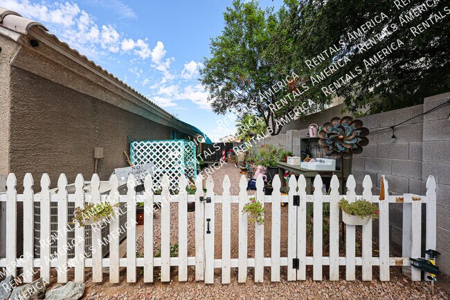 Building Photo - 7175 W Citrus Way