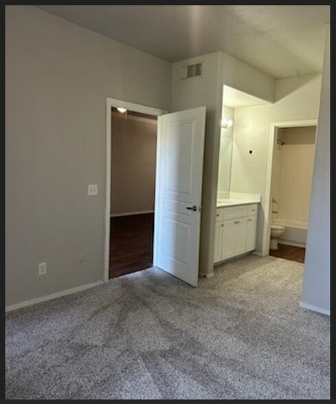 Building Photo - 1941 S Pierpont