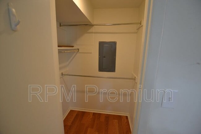 Building Photo - 1755 College Dr