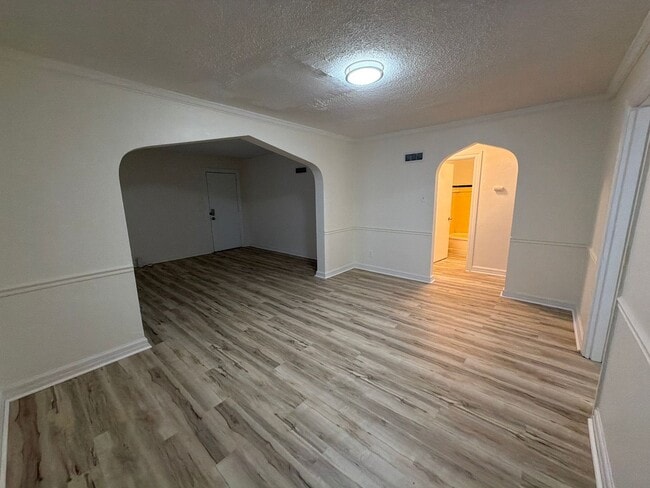 Building Photo - 3004 Capehart Dr