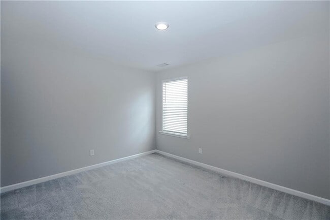 Building Photo - 4355 Magpie Dr