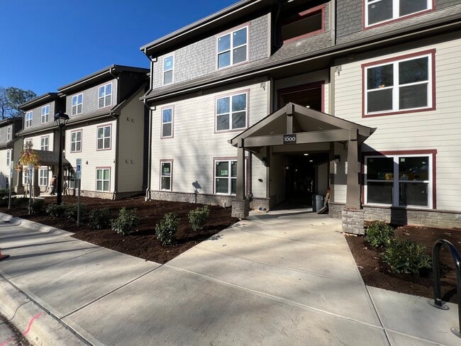 Building Photo - Trinity Court Apartments