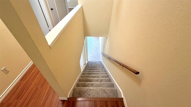Building Photo - 11710 Southlake Dr