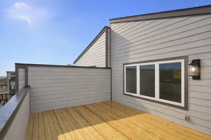 Building Photo - 3325 Felicia St