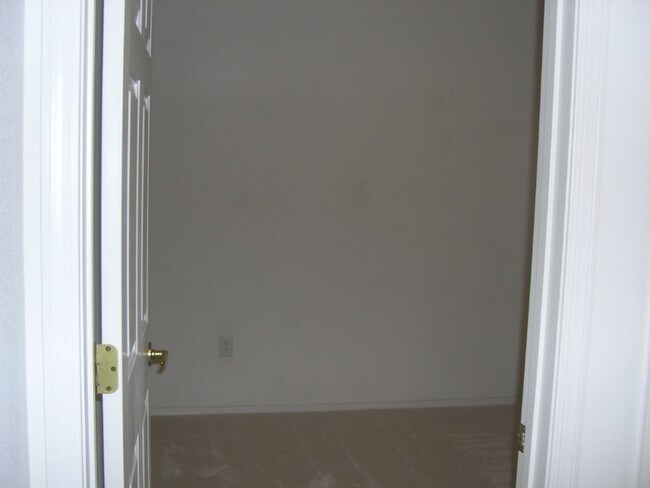 Building Photo - 2522 Libretto Ave