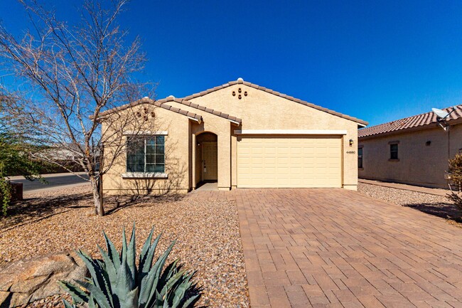 Primary Photo - Spacious home in Maricopa!!