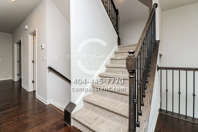 Building Photo - 3523 Hedgeway Ln NW
