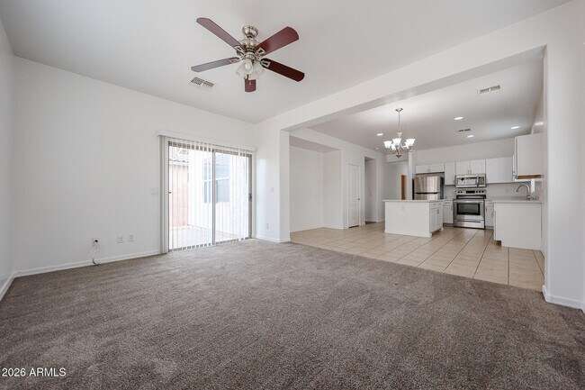 Building Photo - 41298 W Park Hill Dr