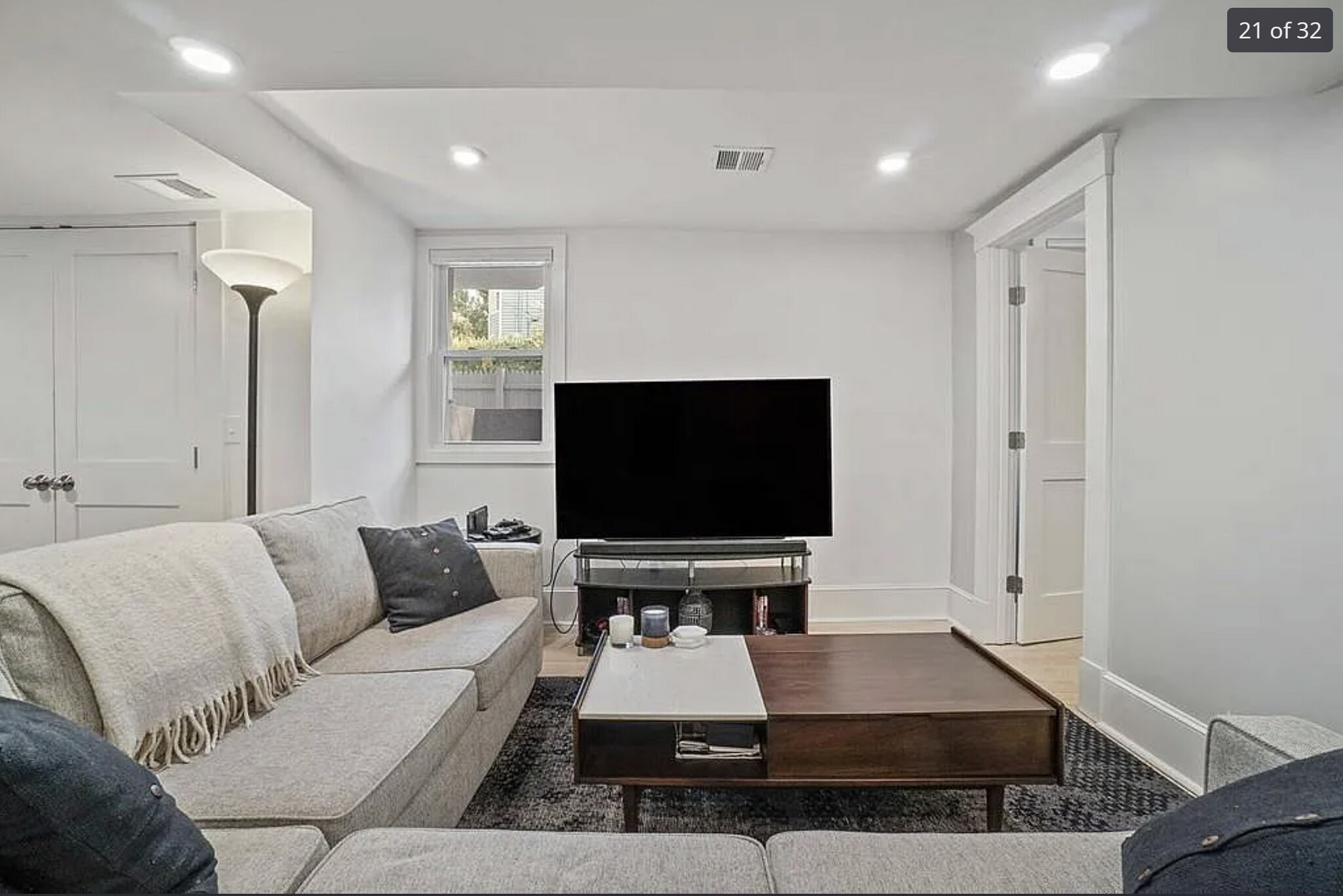 Building Photo - 20 Lincoln St