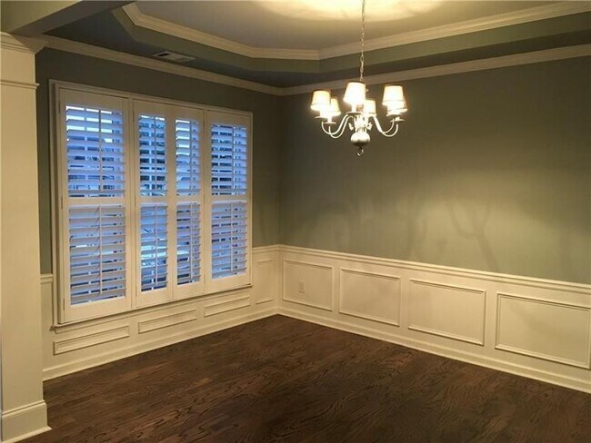 Building Photo - 500 Papillion Trace