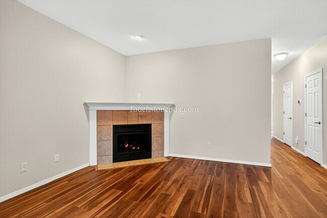 Building Photo - Freshly Updated 3BR Home in Beaverton