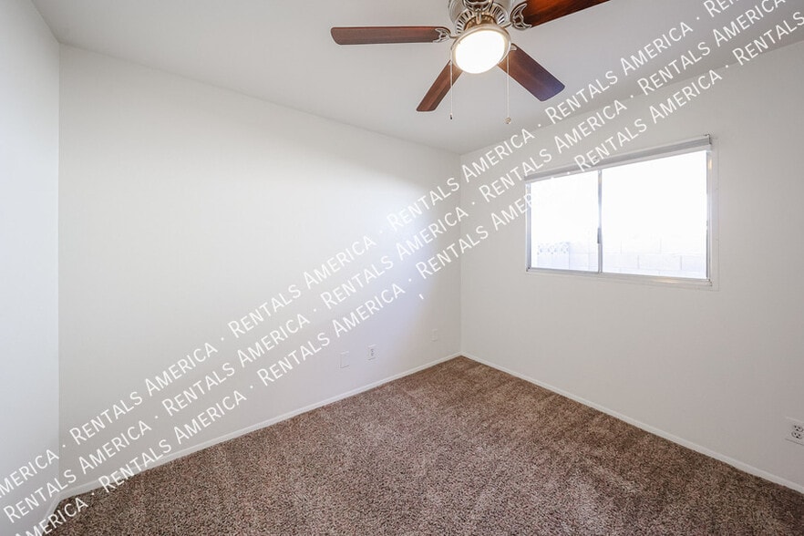 Building Photo - 5214 W Redfield Rd