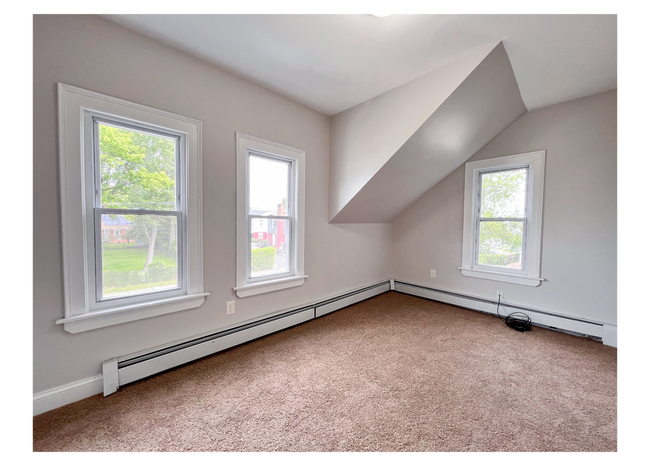 Building Photo - Beautiful and Lovely House in South of Hartford