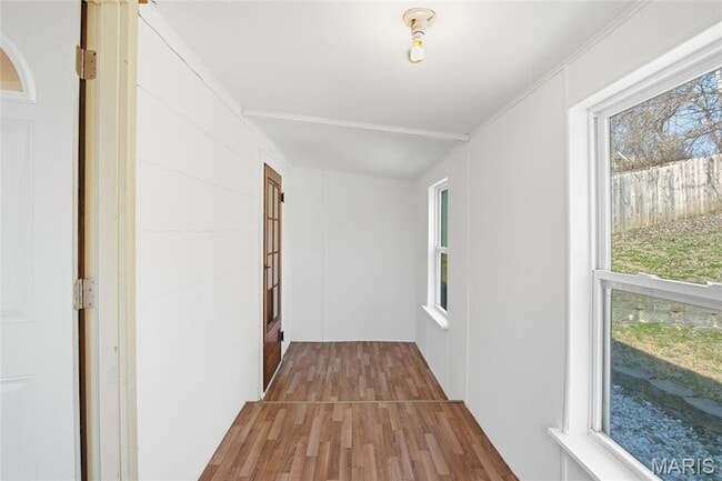 Building Photo - 921 Vine St