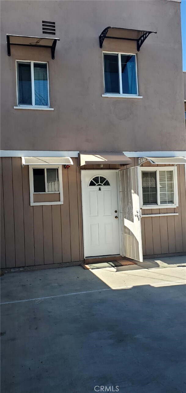 Building Photo - 13452 Ventura Blvd
