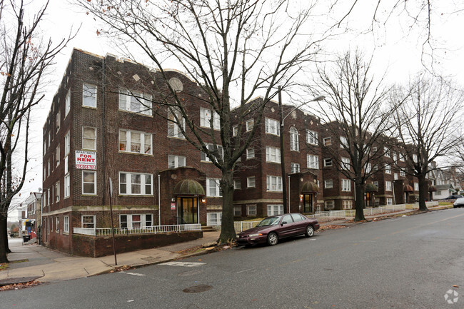 Primary Photo - Nassau Apartments
