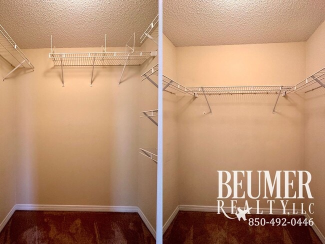 Building Photo - Beautiful 3Bed/2Bath Home Close to Corry Station