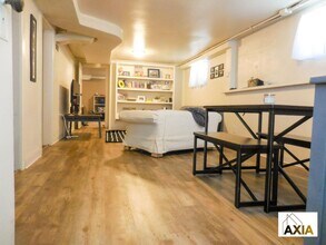 Building Photo - Downing