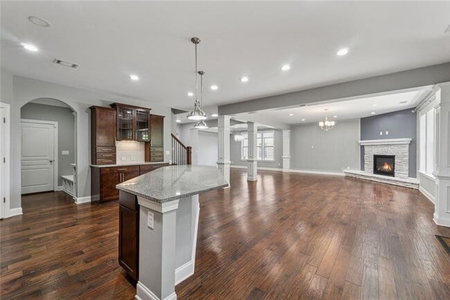 Building Photo - 655 Bell Creek Rd