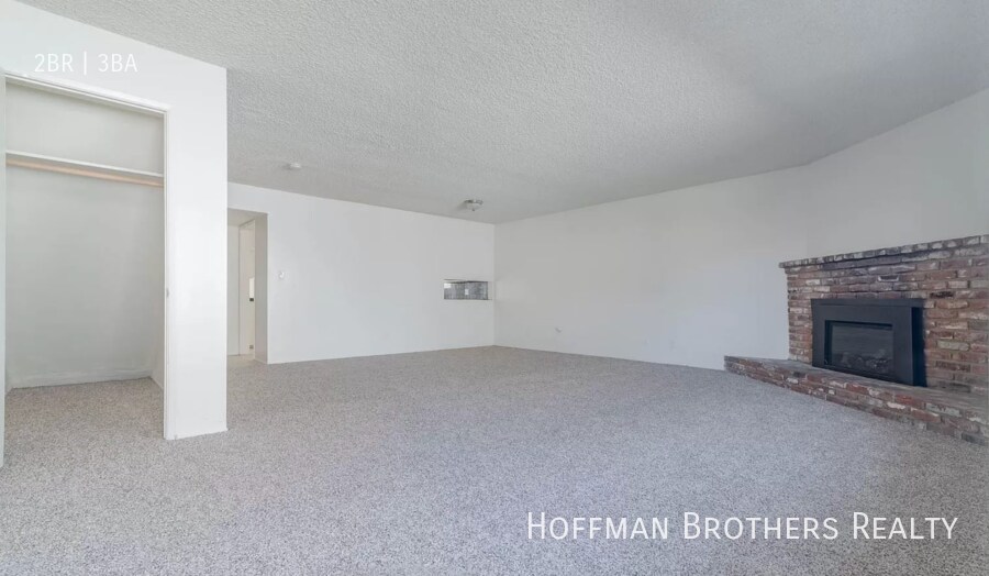 Building Photo - 3616 Dana St