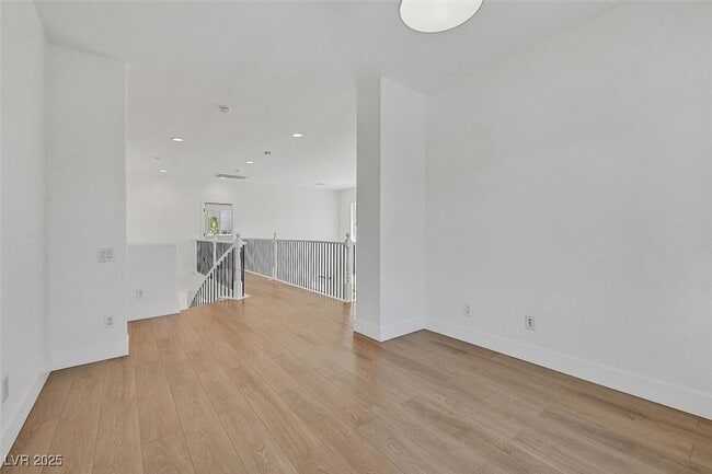 Building Photo - 2524 Flodden St