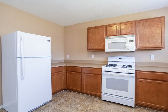 Building Photo - 2034 Vanamen Ct