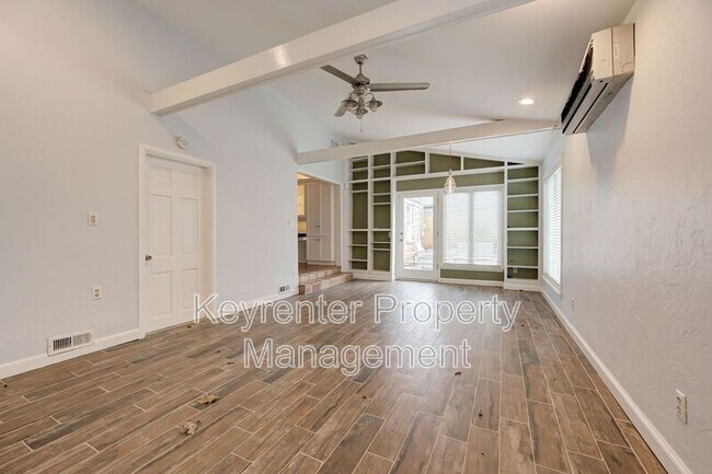 Building Photo - 612 NW 37th St