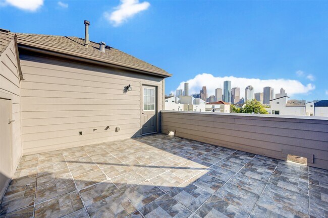 Building Photo - 1605 Colorado St