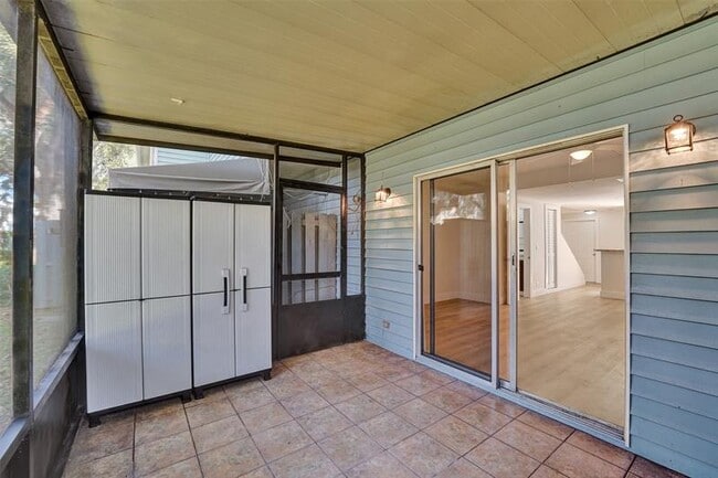 Building Photo - 35 SW 3rd St