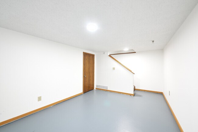 Basement living room - 1353 15th Ave S