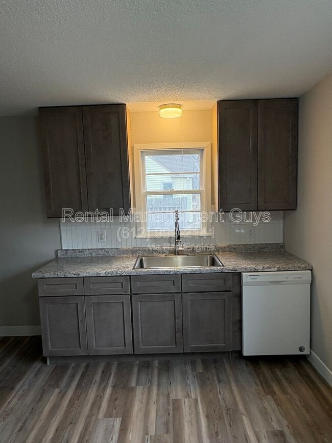 Building Photo - 4534 Zane Ave N