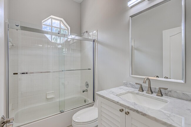 Building Photo - 146 Monterey Pointe Dr