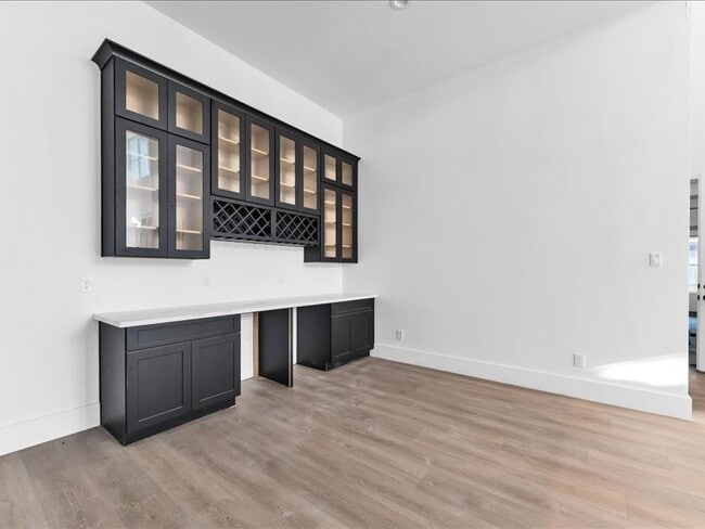 Building Photo - 8115 Cedar Brush Cir